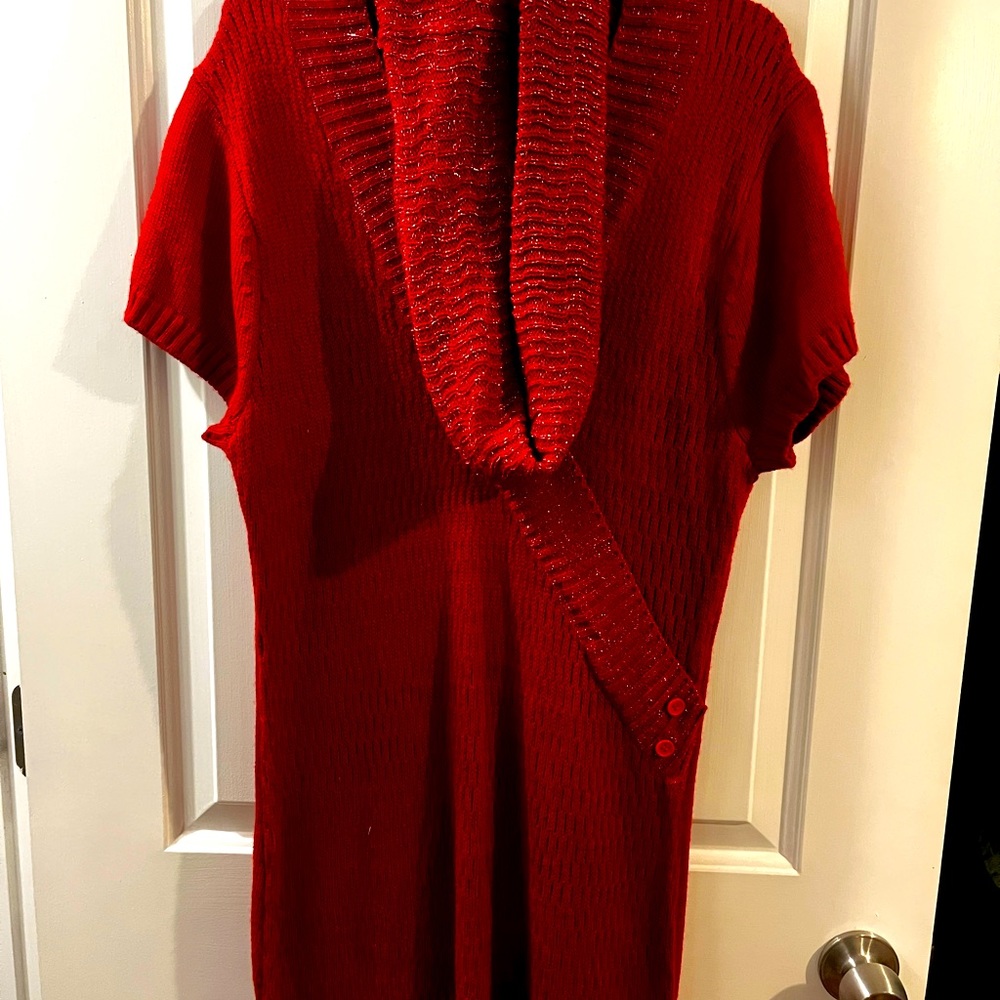 2x red sweater tunic with matching infinity scarf